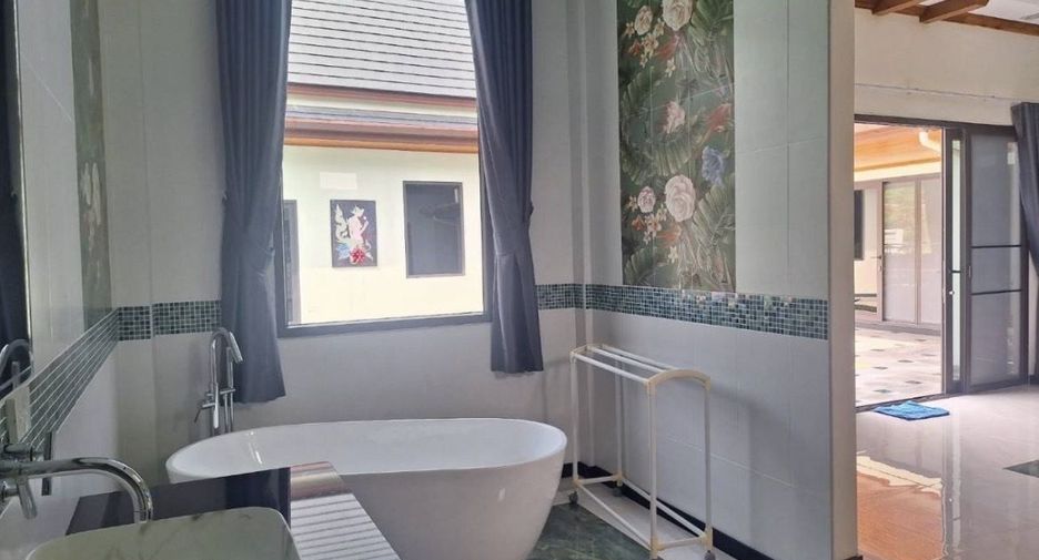 For sale 3 bedrooms villa in Thalang, Phuket