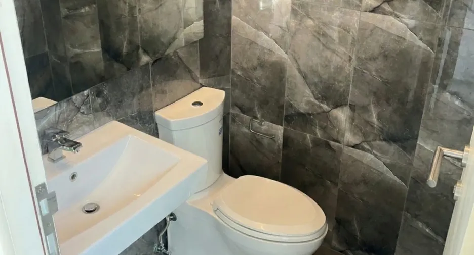 For sale 3 bedrooms townhouse in Bang Na, Bangkok