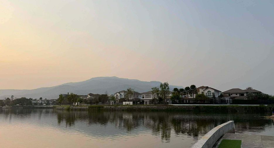 Haus zum Kauf mit 4 Zimmer in Mueang Chiang Mai, Chiang Mai