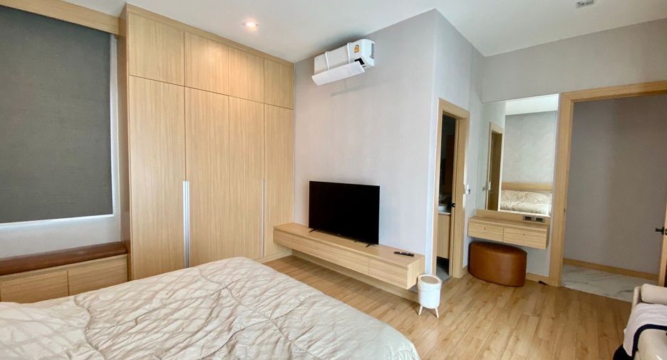 For rent 3 bedrooms villa in Bang Lamung, Chonburi