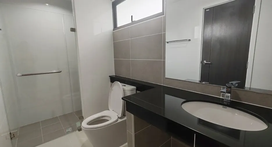 Haus zur Miete mit 4 Zimmer in Saraphi, Chiang Mai