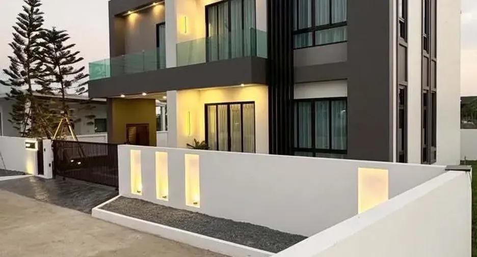 Casa en venta de 4 habitaciones en Doi Saket, Chiang Mai