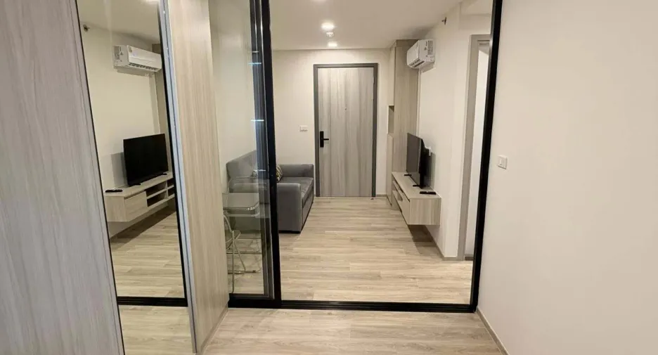 For rent 1 bed condo in Mueang Samut Prakan, Samut Prakan