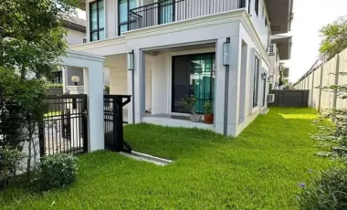 Reihenhaus zur Miete mit 4 Zimmer in Prawet, Bangkok