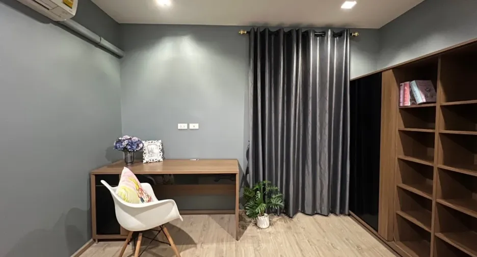 For sale and for rent 3 bedrooms townhouse in Suan Luang, Bangkok