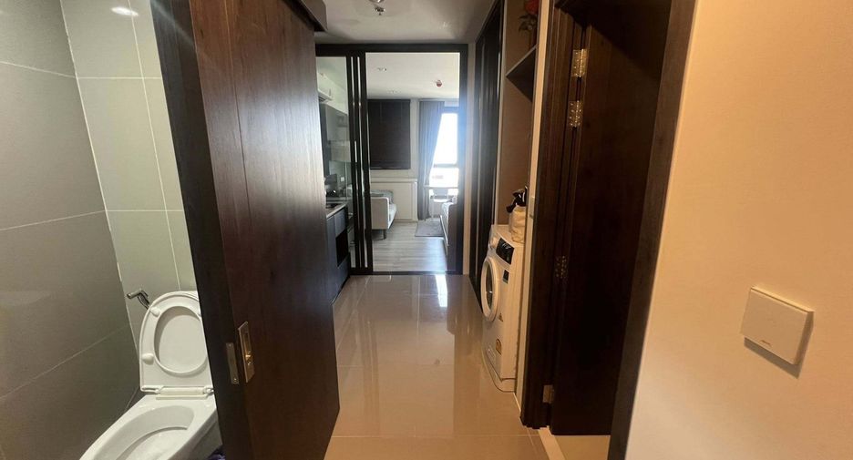 À louer 1 chambre condo à Huai Khwang, Bangkok