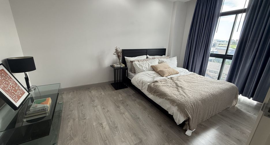 For sale 2 bedrooms condo in Mueang Samut Prakan, Samut Prakan