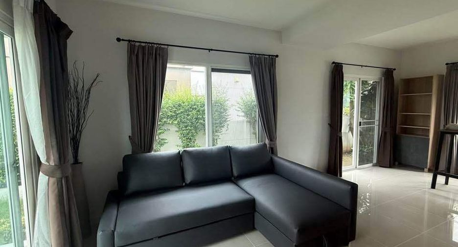 Haus zur Miete mit 3 Zimmer in Phra Samut Chedi, Samut Prakan