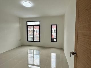 For sale 2 bedrooms townhouse in Bang Khae, Bangkok