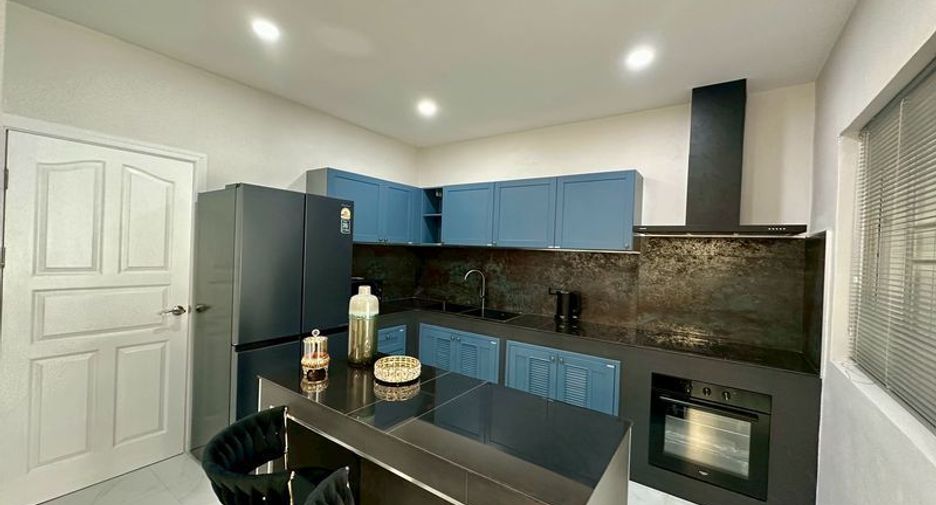 For sale and for rent 4 bedrooms house in Bang Lamung, Chonburi