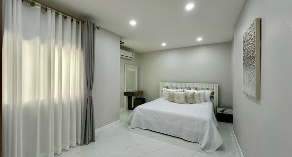 For sale and for rent 4 bedrooms house in Bang Lamung, Chonburi
