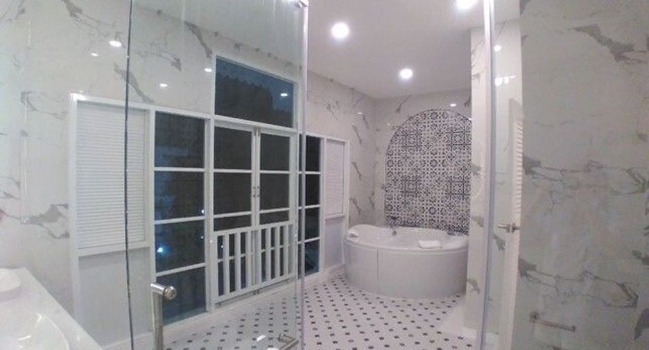 出租 4 卧室 别墅 在 Phuket Town, 普吉