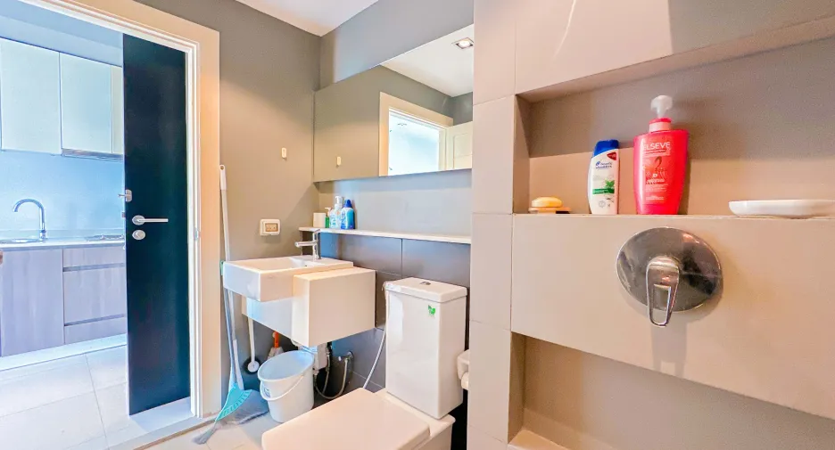 For sale studio condo in Bang Lamung, Chonburi