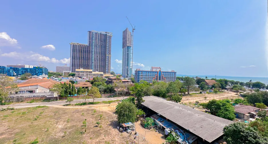 For sale studio condo in Bang Lamung, Chonburi