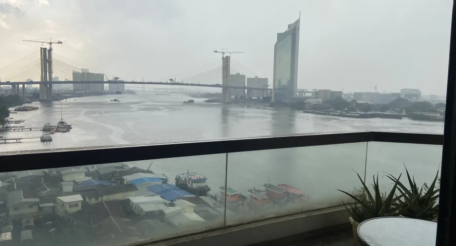 For rent 2 bedrooms condo in Rat Burana, Bangkok
