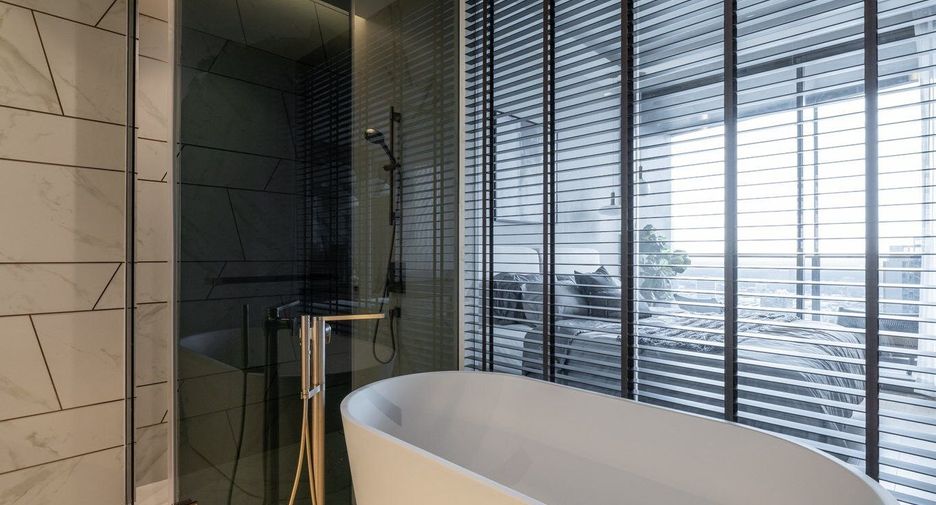 For rent 1 bed condo in Khlong Toei, Bangkok