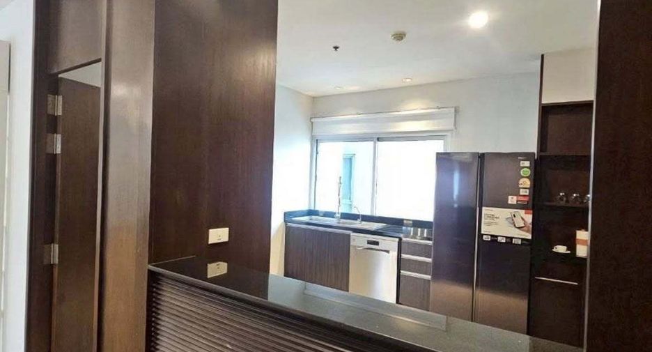 For rent 4 bedrooms condo in Pathum Wan, Bangkok