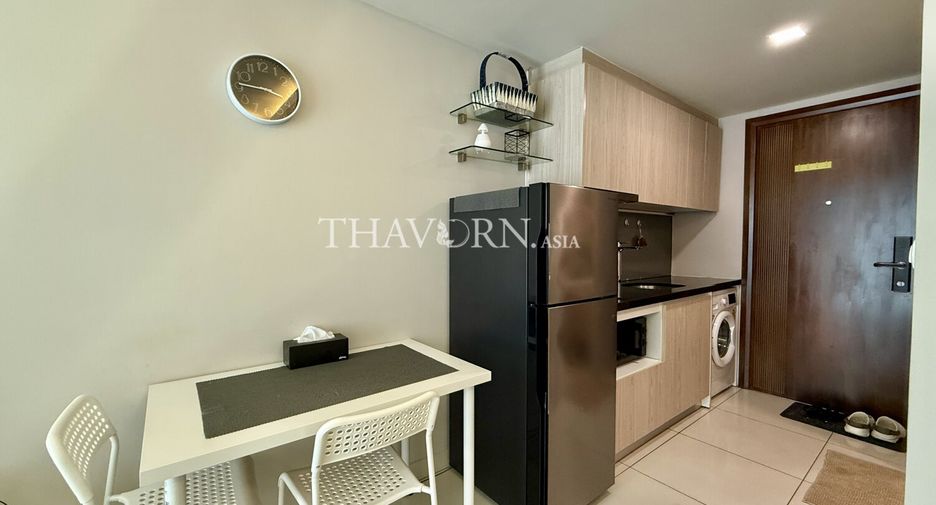For sale studio condo in Bang Lamung, Chonburi