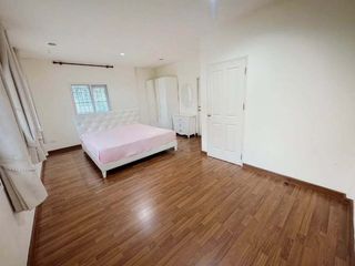 Reihenhaus zum Kauf und zur Miete mit 3 Zimmer in Bueng Kum, Bangkok