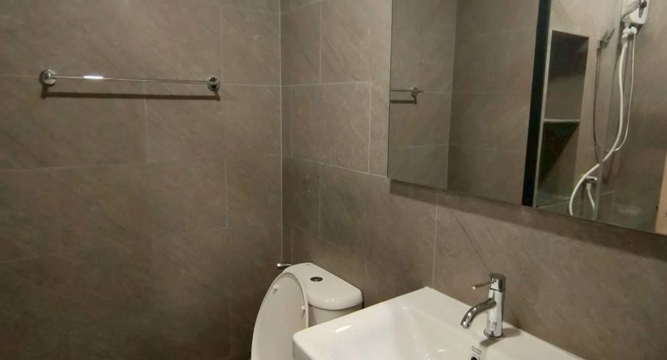 For rent studio condo in Phasi Charoen, Bangkok