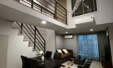 For rent 2 bedrooms condo in Bang Rak, Bangkok