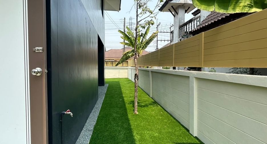For rent 3 bedrooms house in San Sai, Chiang Mai