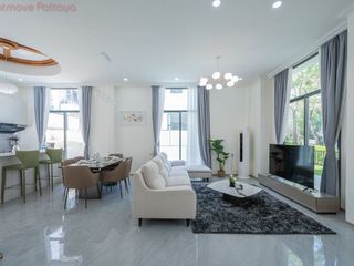 Haus zum Kauf mit 4 Zimmer in Bang Lamung, Chonburi
