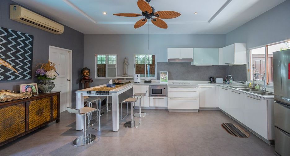 For sale 3 bedrooms house in Bang Lamung, Chonburi