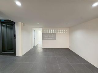 For sale 4 bedrooms townhouse in Phra Khanong, Bangkok