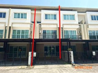 出售 3 卧室 联排别墅 在 Phra Khanong, 曼谷