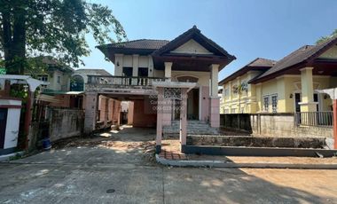 For sale 5 bedrooms house in Khlong Sam Wa, Bangkok