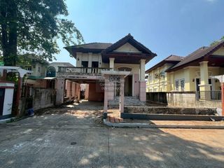 For sale 5 bedrooms house in Khlong Sam Wa, Bangkok