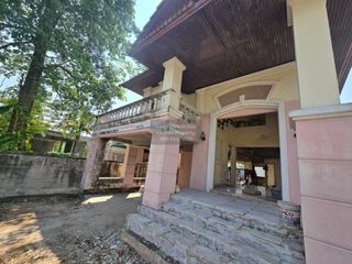 For sale 5 bedrooms house in Khlong Sam Wa, Bangkok