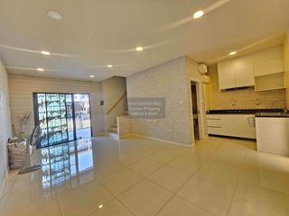 For sale 3 bedrooms townhouse in Bang Phli, Samut Prakan