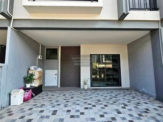 For sale 3 bedrooms townhouse in Bang Phli, Samut Prakan