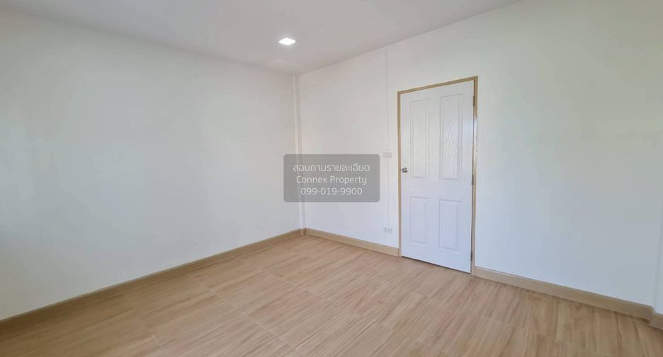 Casa adosada en venta de 2 habitaciones en Min Buri, Bangkok