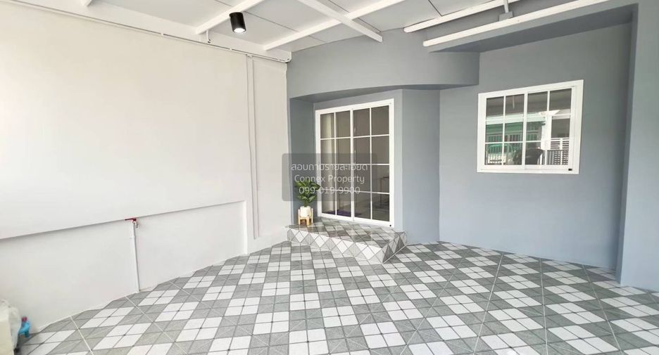 For sale 2 bedrooms townhouse in Thanyaburi, Pathum Thani
