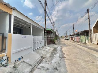 For sale 2 bedrooms townhouse in Thanyaburi, Pathum Thani