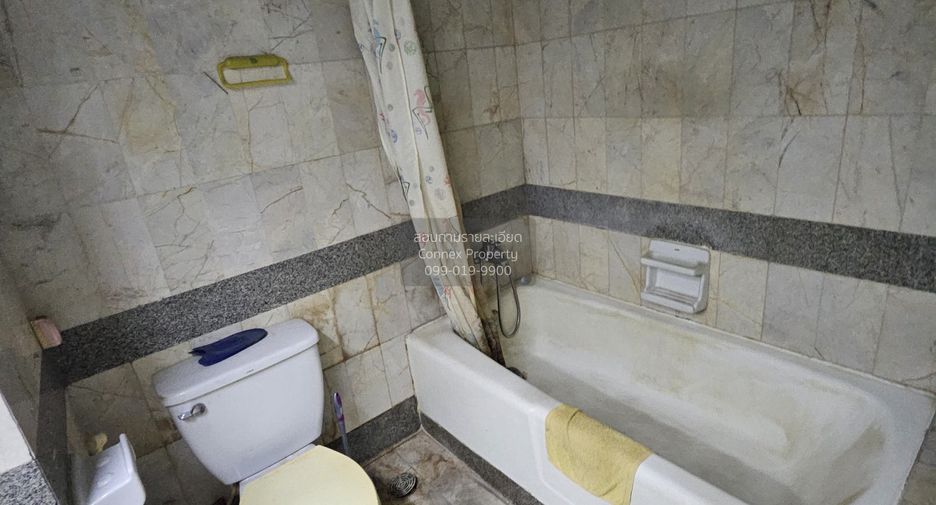 À vendre 2 chambres condo à Huai Khwang, Bangkok