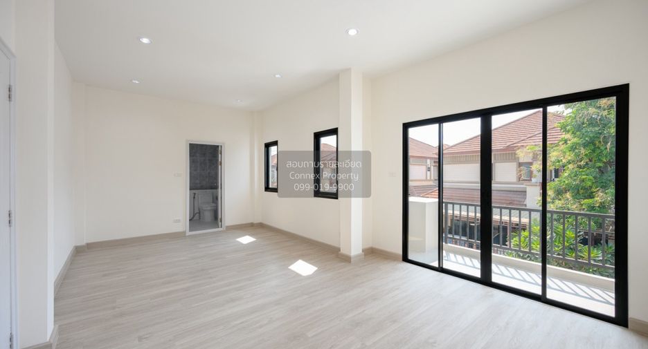 Haus zum Kauf mit 3 Zimmer in Mueang Nonthaburi, Nonthaburi