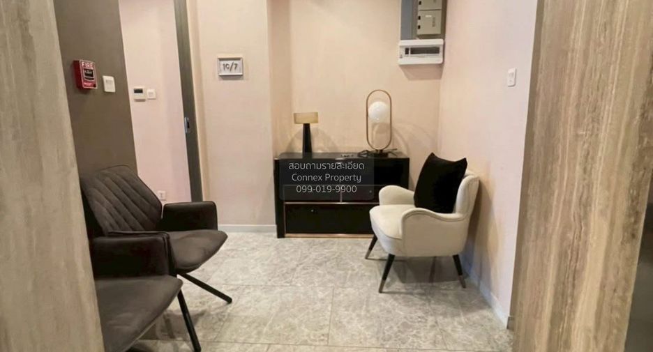 For sale 3 bedrooms condo in Khlong Toei, Bangkok