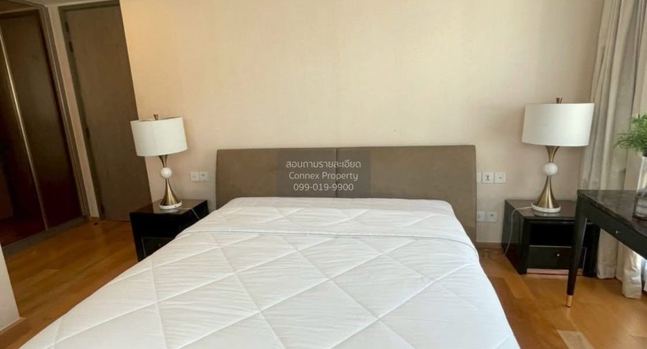 For sale 3 bedrooms condo in Khlong Toei, Bangkok
