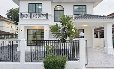 Casa en venta de 3 habitaciones en Bang Phli, Samut Prakan