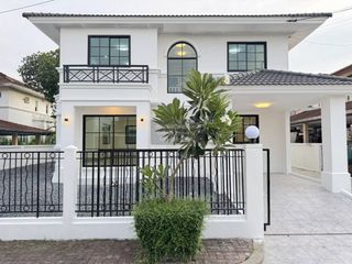 Haus zum Kauf mit 3 Zimmer in Bang Phli, Samut Prakan
