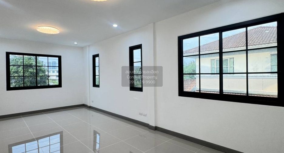 For sale 3 ベッドルーム house in Bang Phli, Samut Prakan