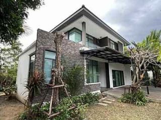 For sale 4 bedrooms house in Thung Khru, Bangkok