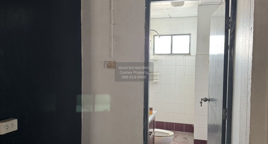 For sale 1 bed retail Space in Min Buri, Bangkok