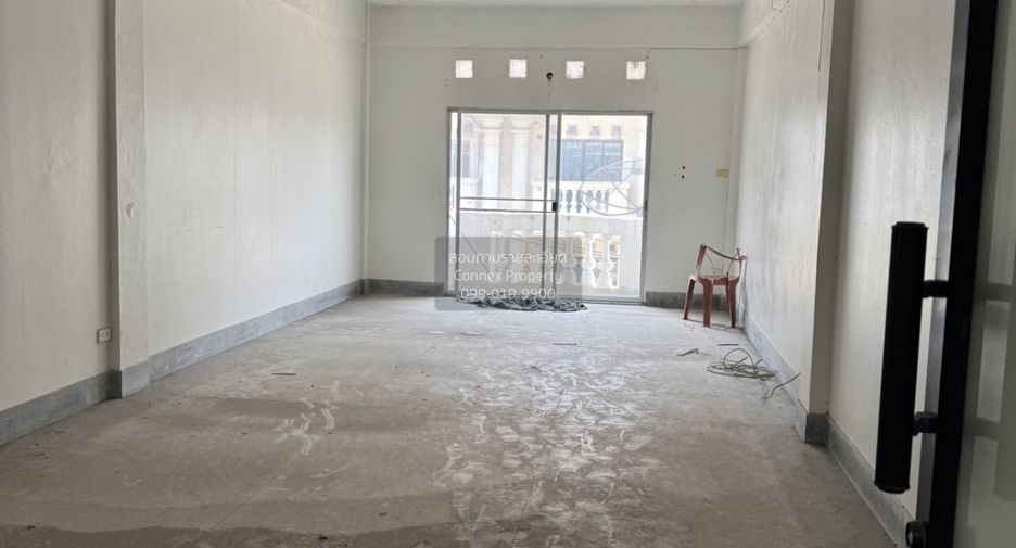 For sale 1 bed retail Space in Min Buri, Bangkok