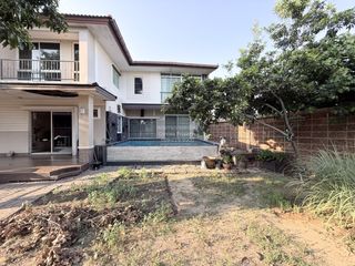 For sale 4 bedrooms house in Mueang Nonthaburi, Nonthaburi