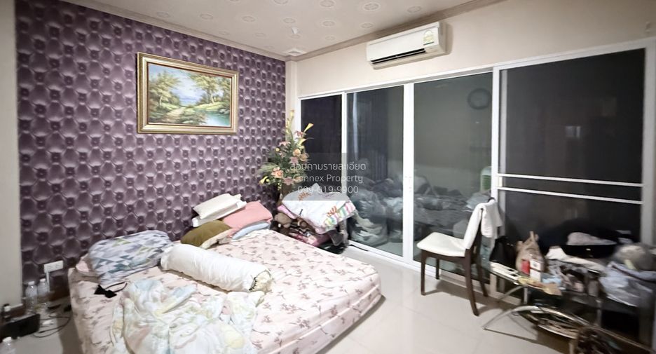 For sale 4 bedrooms house in Mueang Nonthaburi, Nonthaburi